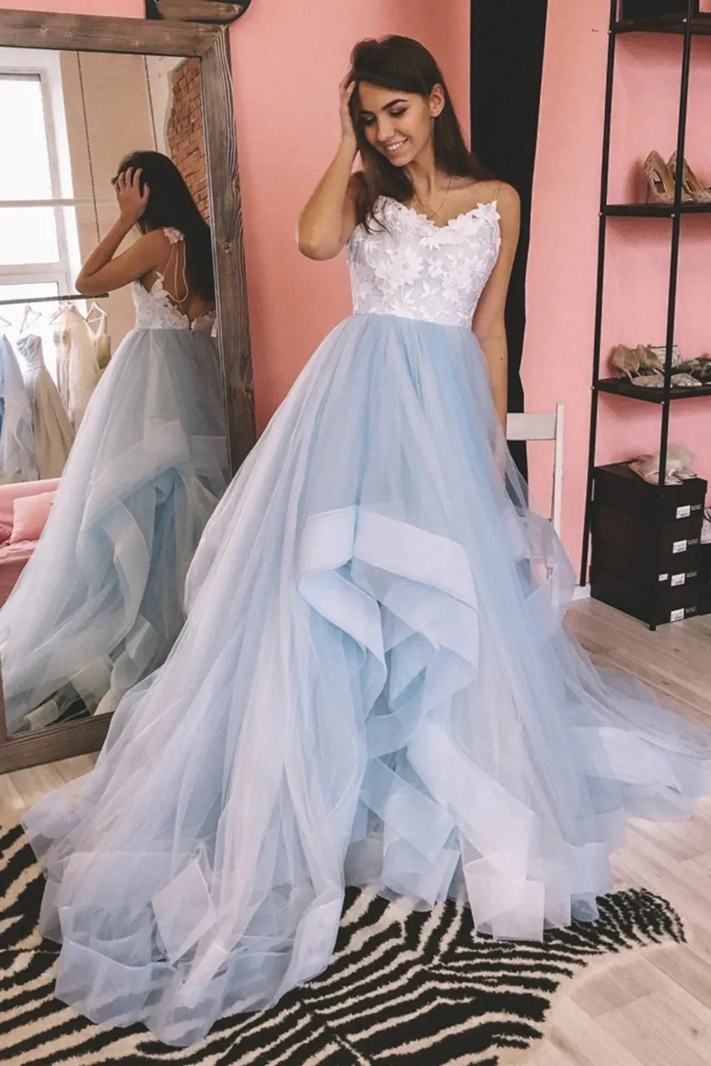 A Line V Neck Blue Long Prom Dresses with Lace Appliques, Formal Dresses UQP0158