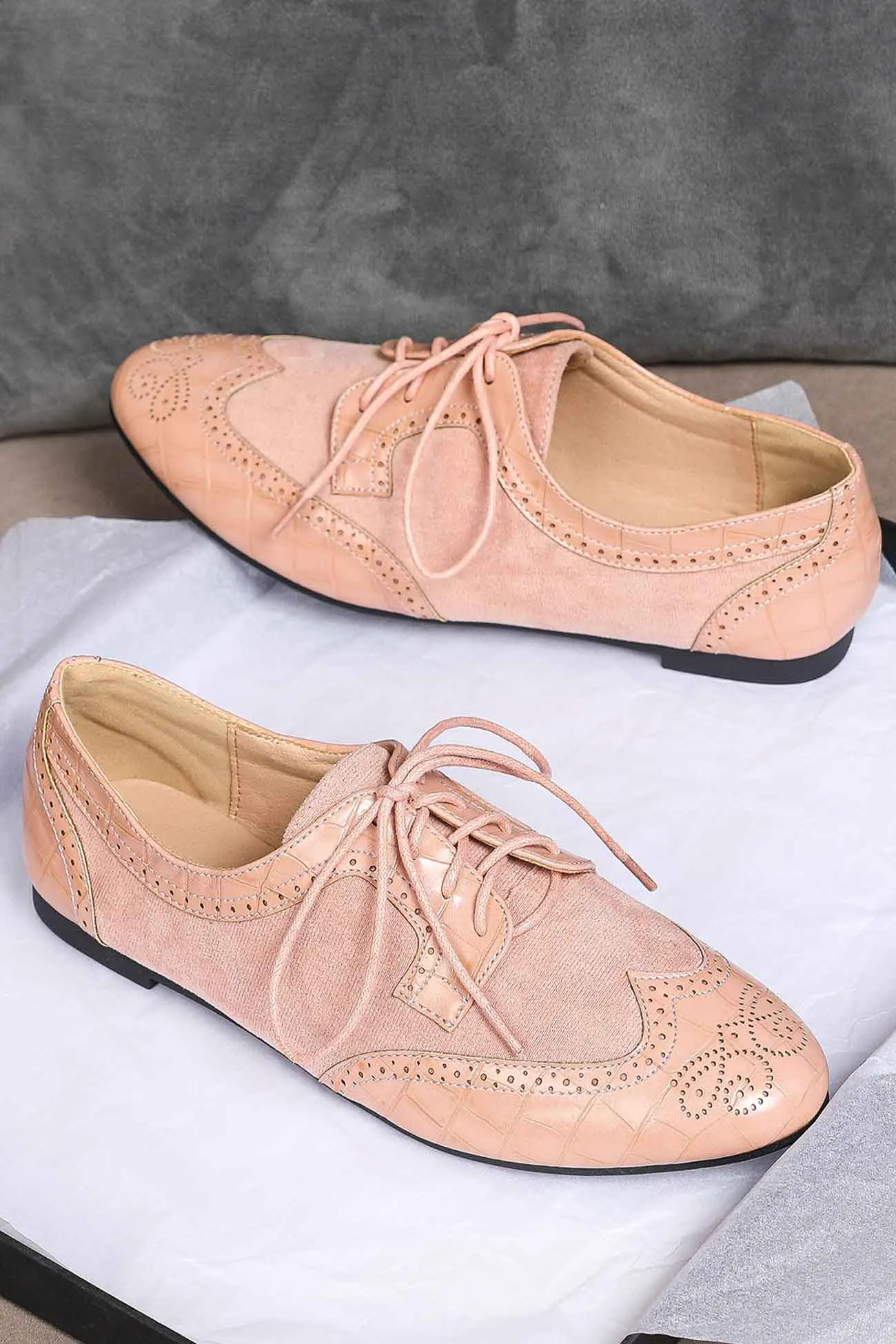 Amozae-Carved Lace Up Leather Shoes