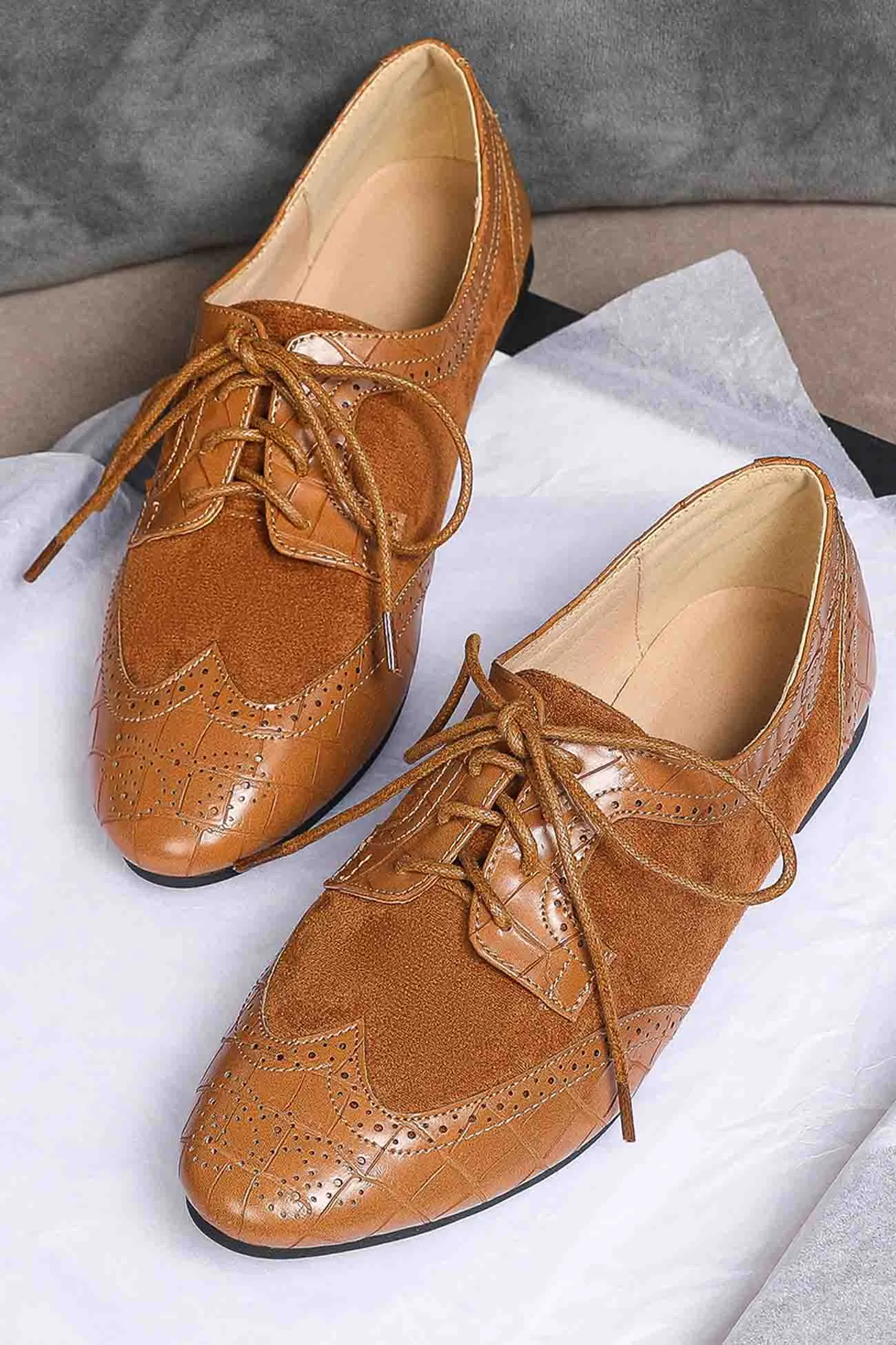 Amozae-Carved Lace Up Leather Shoes