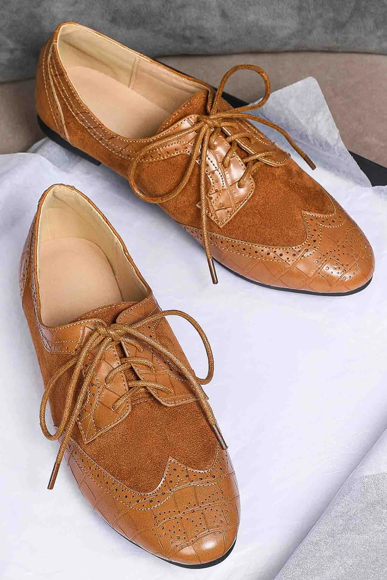 Amozae-Carved Lace Up Leather Shoes