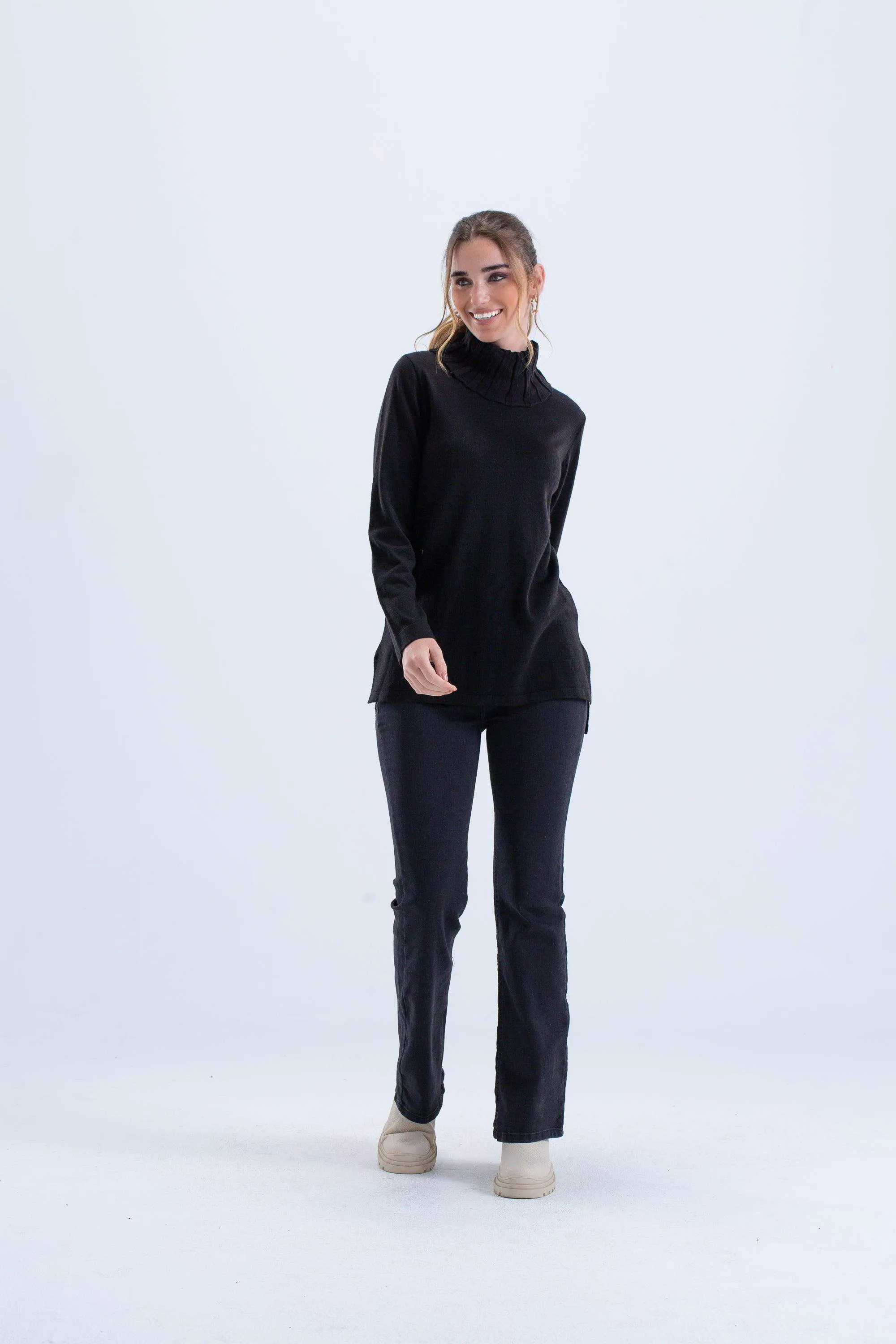 Asymmetrical Black Pullover