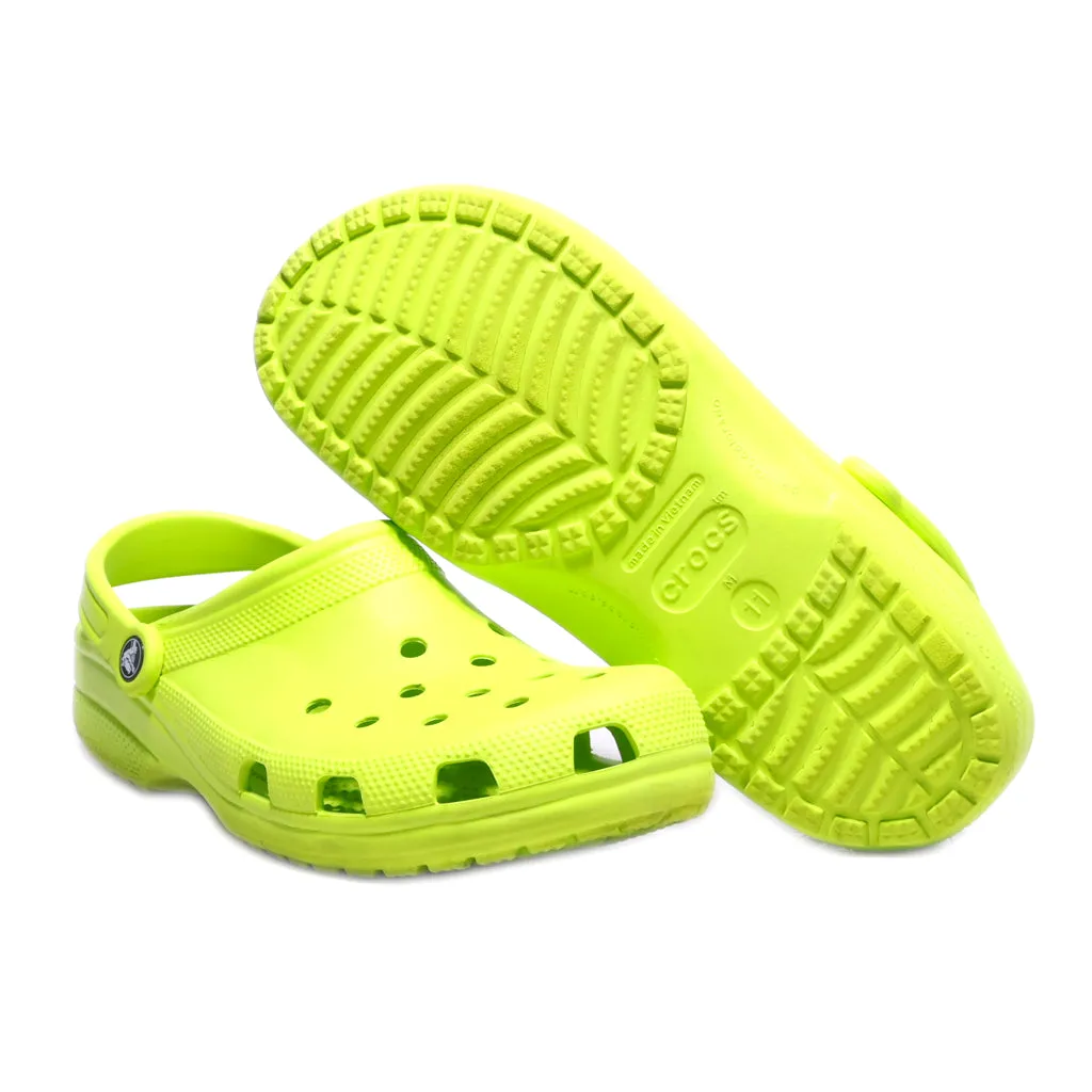 Crocs Classic Sabot Clogs Rubber Green Colour For Men