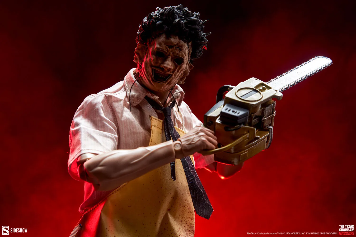 Leatherface (Killing Mask) Sixth Scale Figure