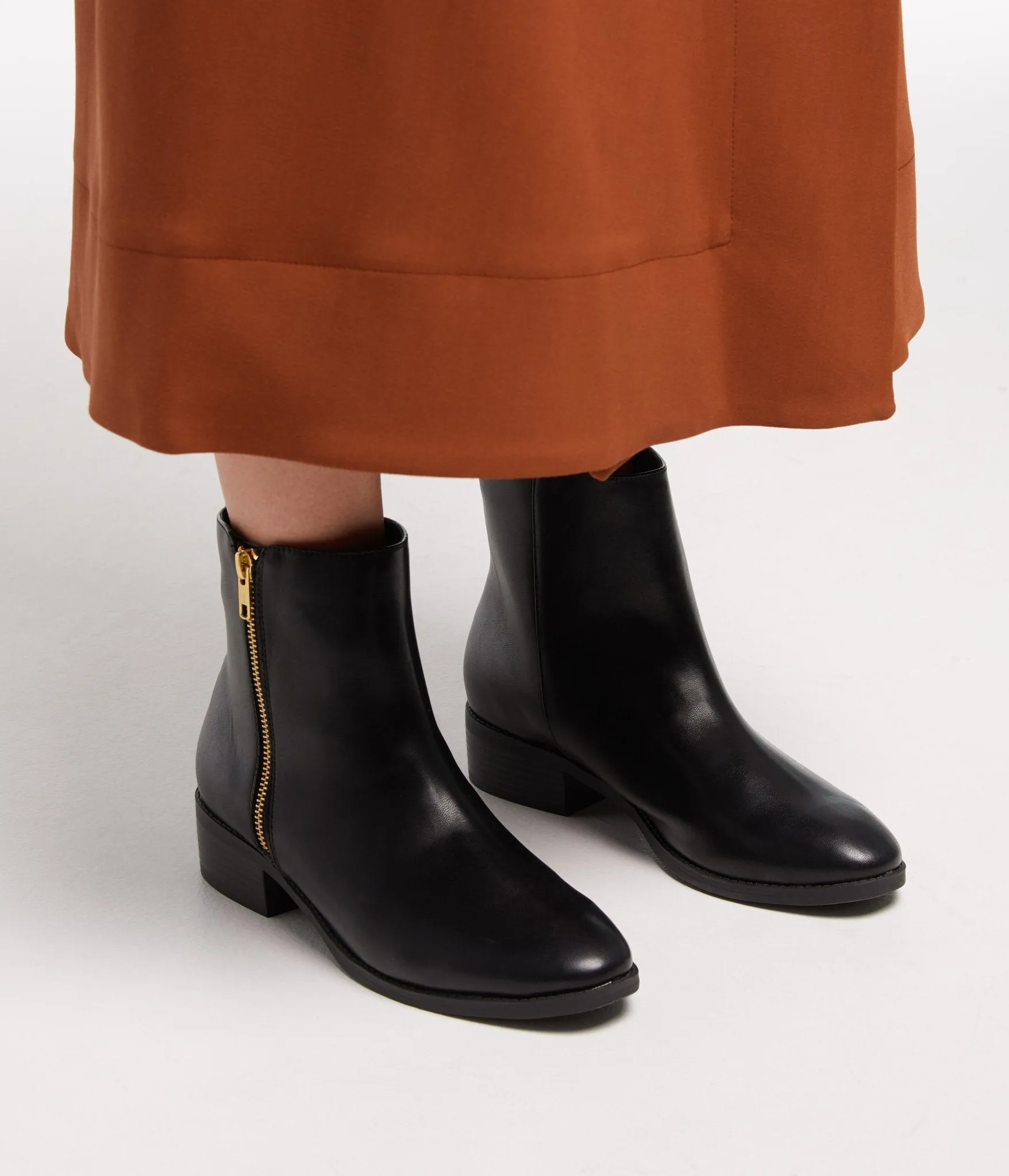 MATT&NAT LIMAN - Women's Vegan Flat Boots