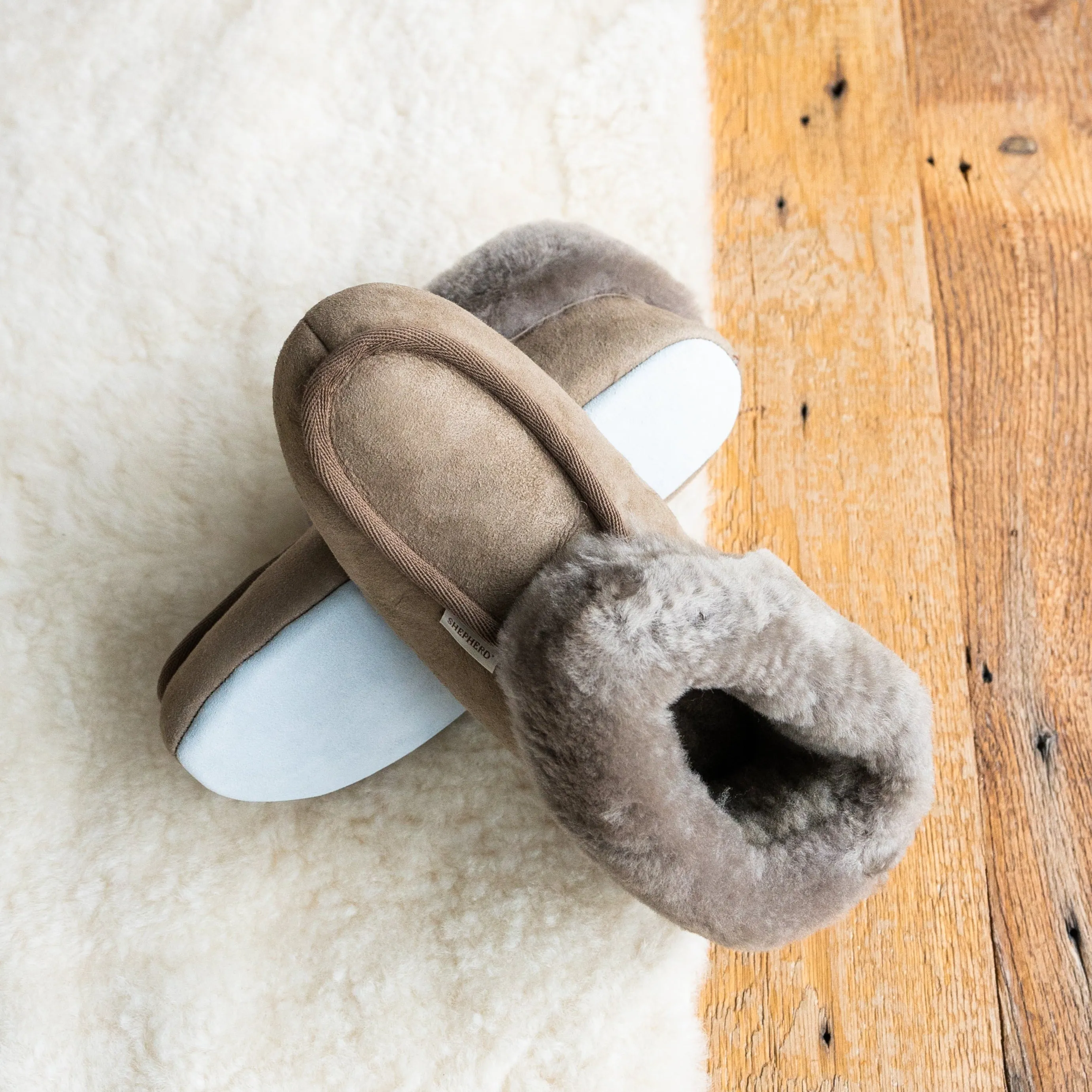 MOA -Shepherd Women's Sheepskin Slippers