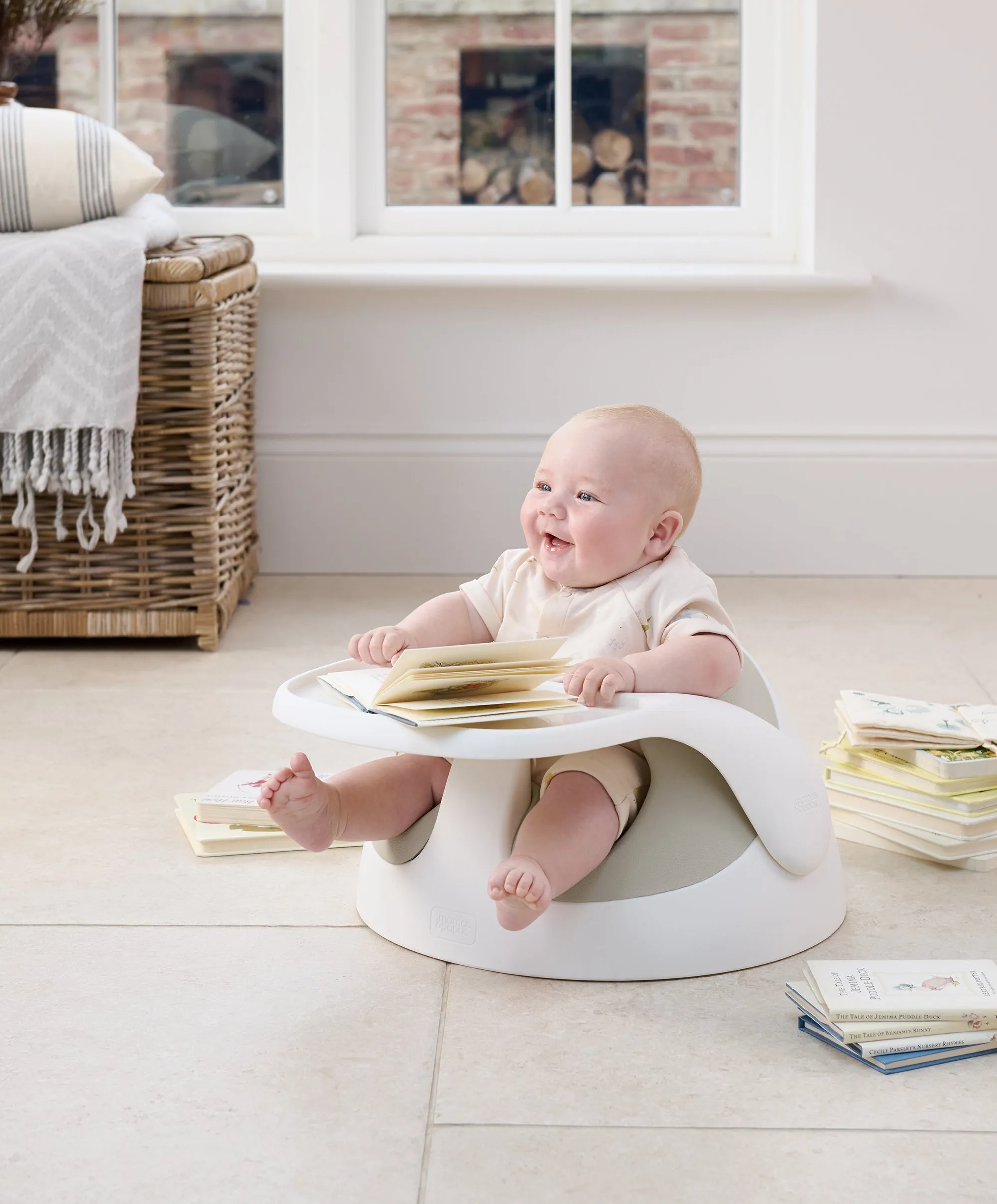 Snug Floor Seat with Activity Tray - Clay